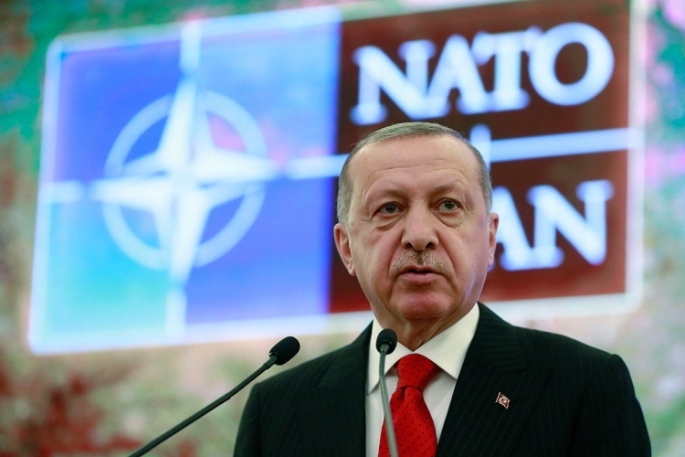 Erdoğan NATO&#039;dan çıkmaya mı karar verdi?