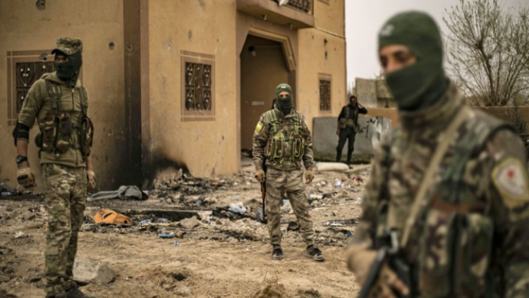 YPG&#039;nin Fırat doğusu sınır hattından çekilmesi tiyatro mu?