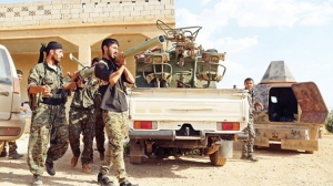 Güvenli bölge: YPG sınırdan uzaklaşıyor, askeri konseyler onun yerini alıyor