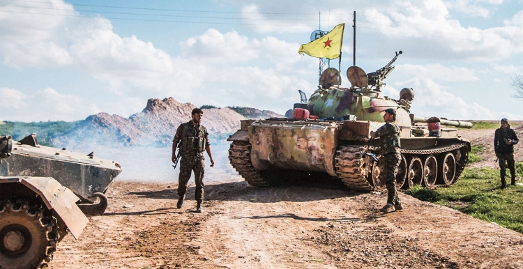 YPG Fırat&#039;ın doğusunda Türkiye sınırına terörist takviyesi yapıyor