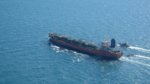 Güney Koreli yetkililer, alıkonulan gemiyi kurtarmak için İran&#039;a gitti